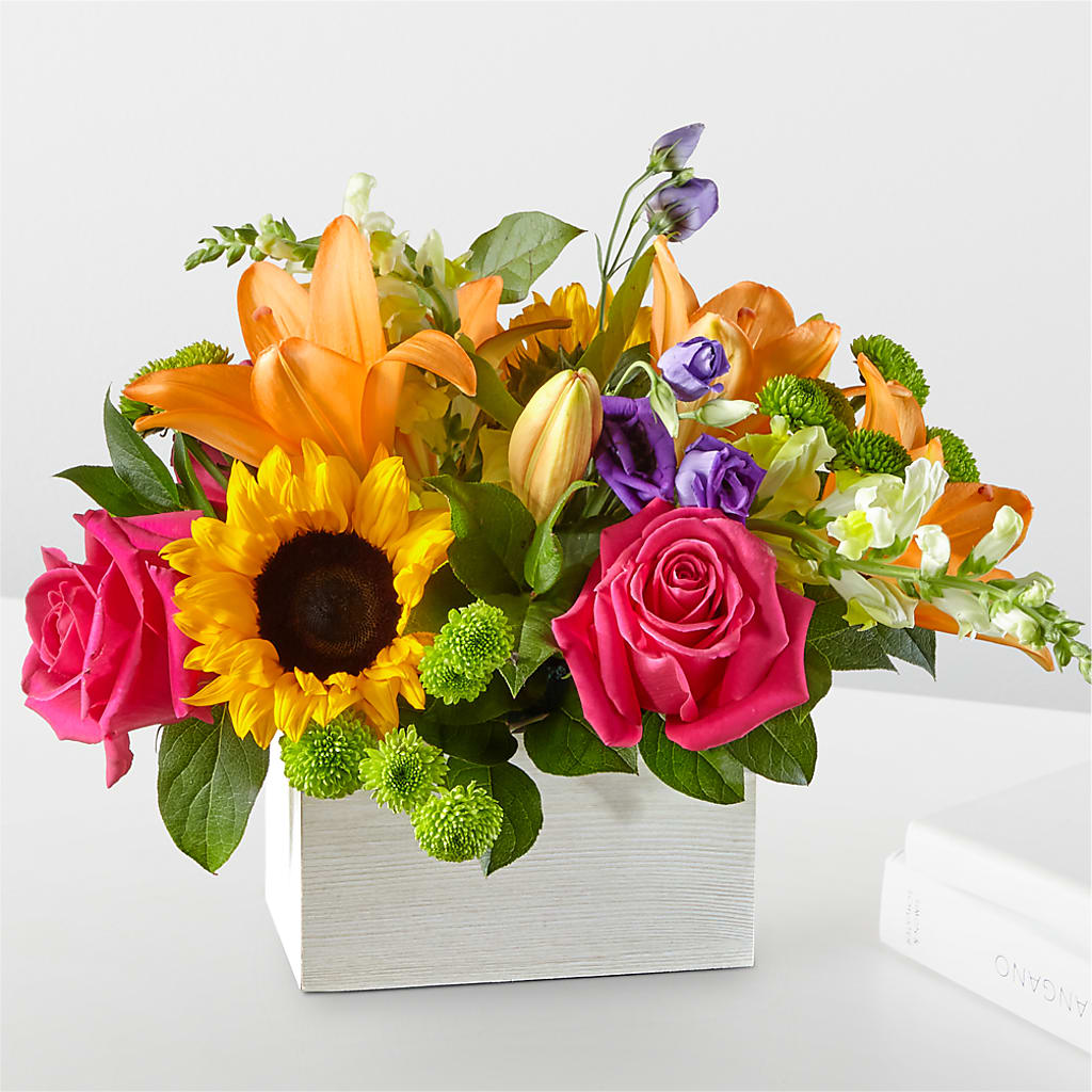 Best Day Box Bouquet – Joya Flowers, Central Islip NY