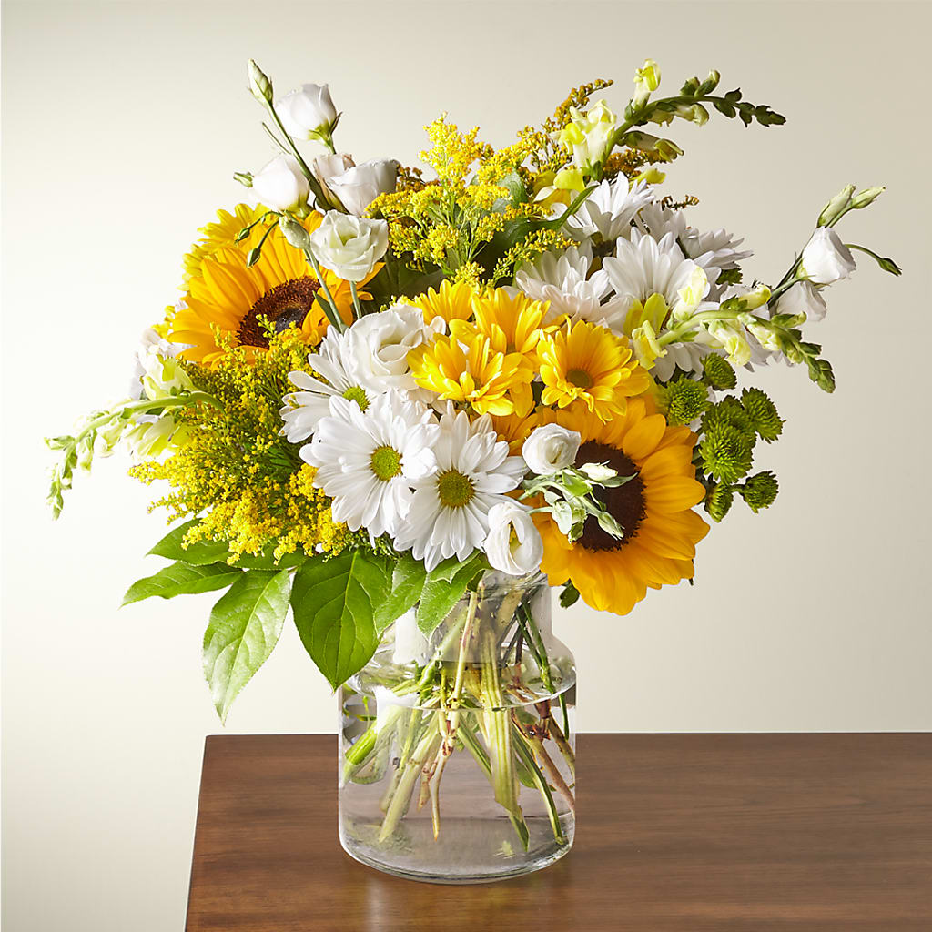 Hello Sunshine Bouquet – Joya Flowers, Central Islip NY