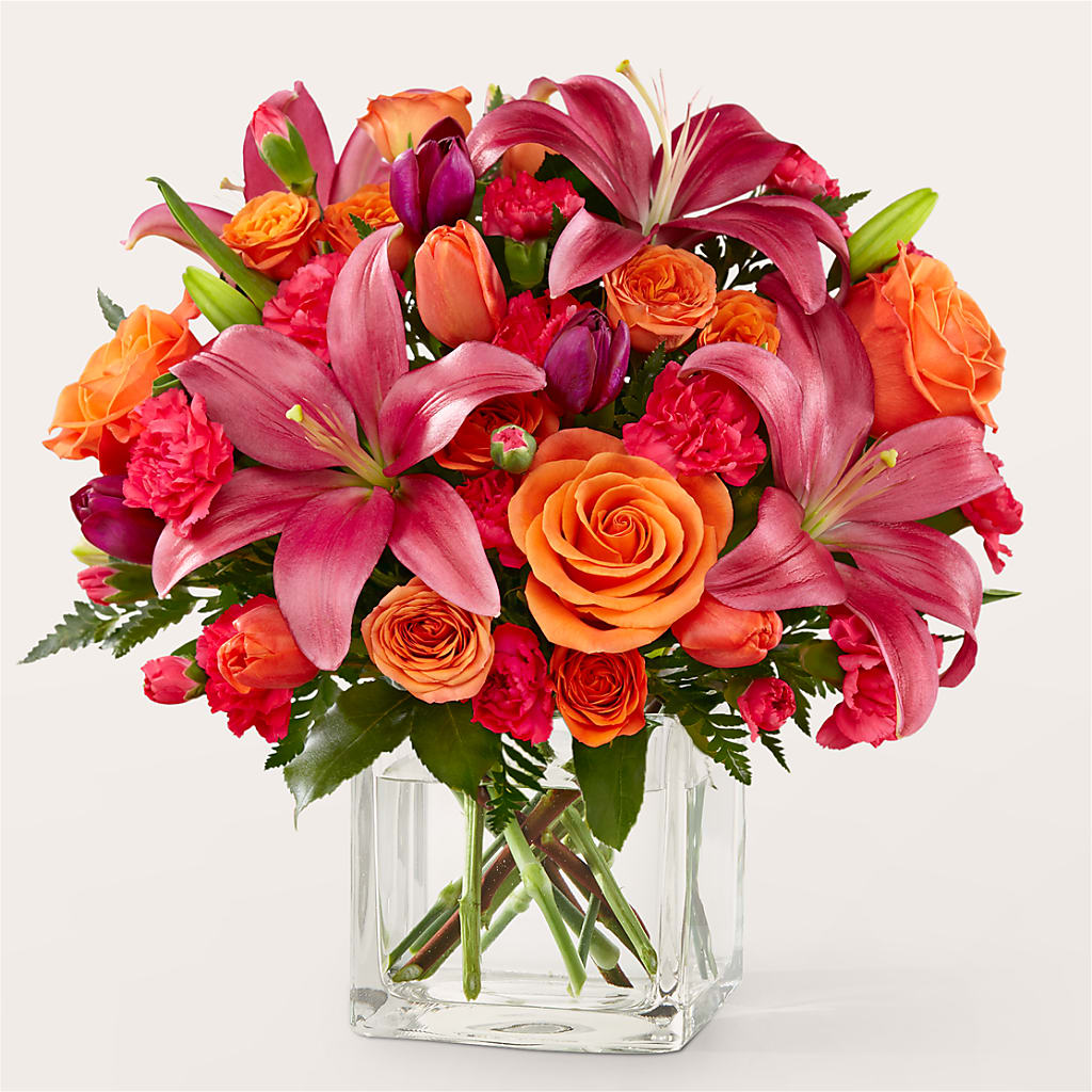 Lucky Lily Bouquet – Joya Flowers, Central Islip NY