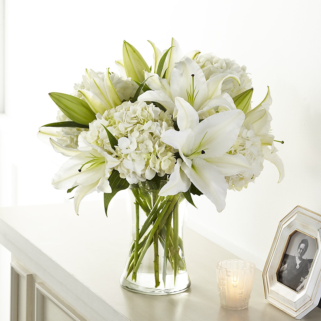 Compassionate Lily Bouquet – Joya Flowers, Central Islip NY