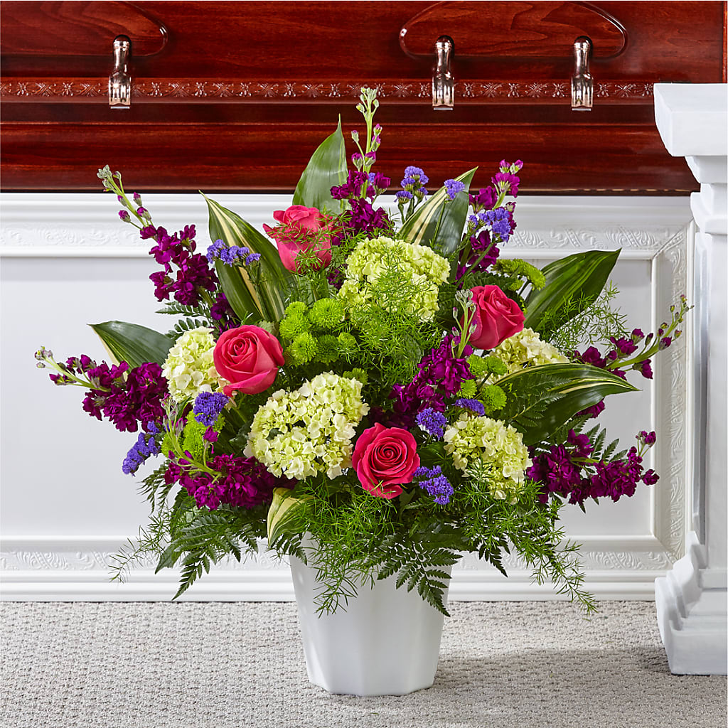 Beautiful Horizons Floor Basket – Joya Flowers, Central Islip NY