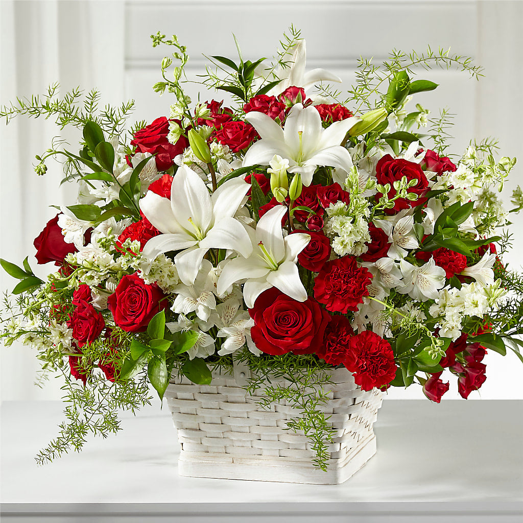 Sentiments of Love Arrangement – Joya Flowers, Central Islip NY
