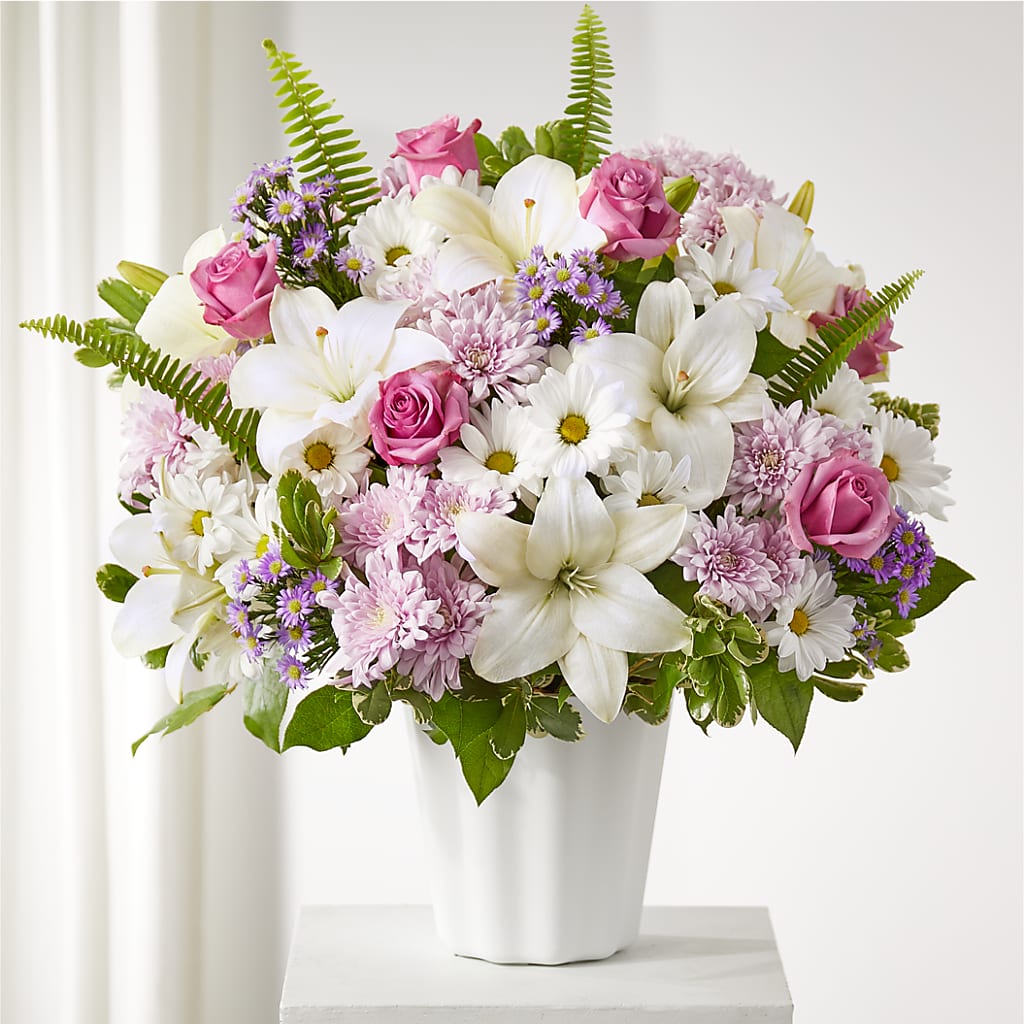 Warmest Thoughts Tabletop Basket – Joya Flowers, Central Islip NY