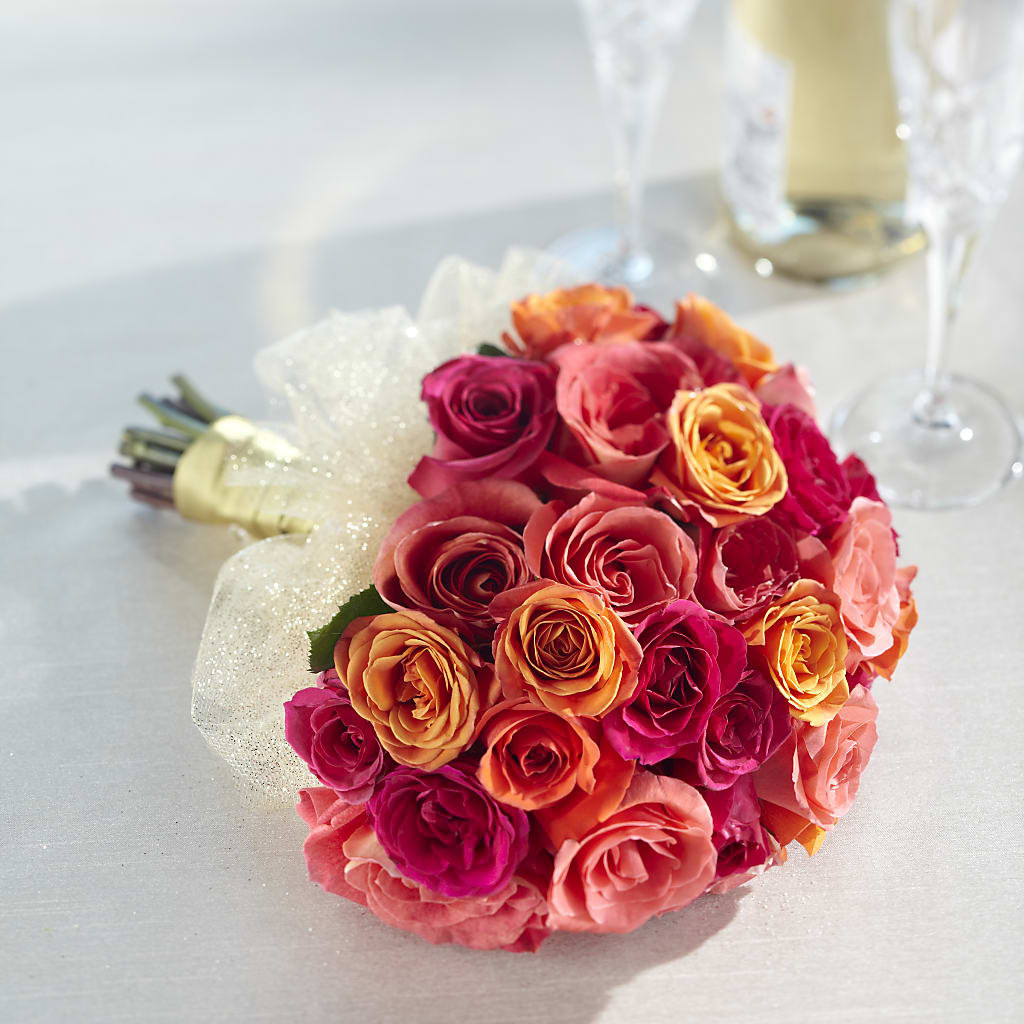 Sweet Roses Bouquet – Joya Flowers, Central Islip NY