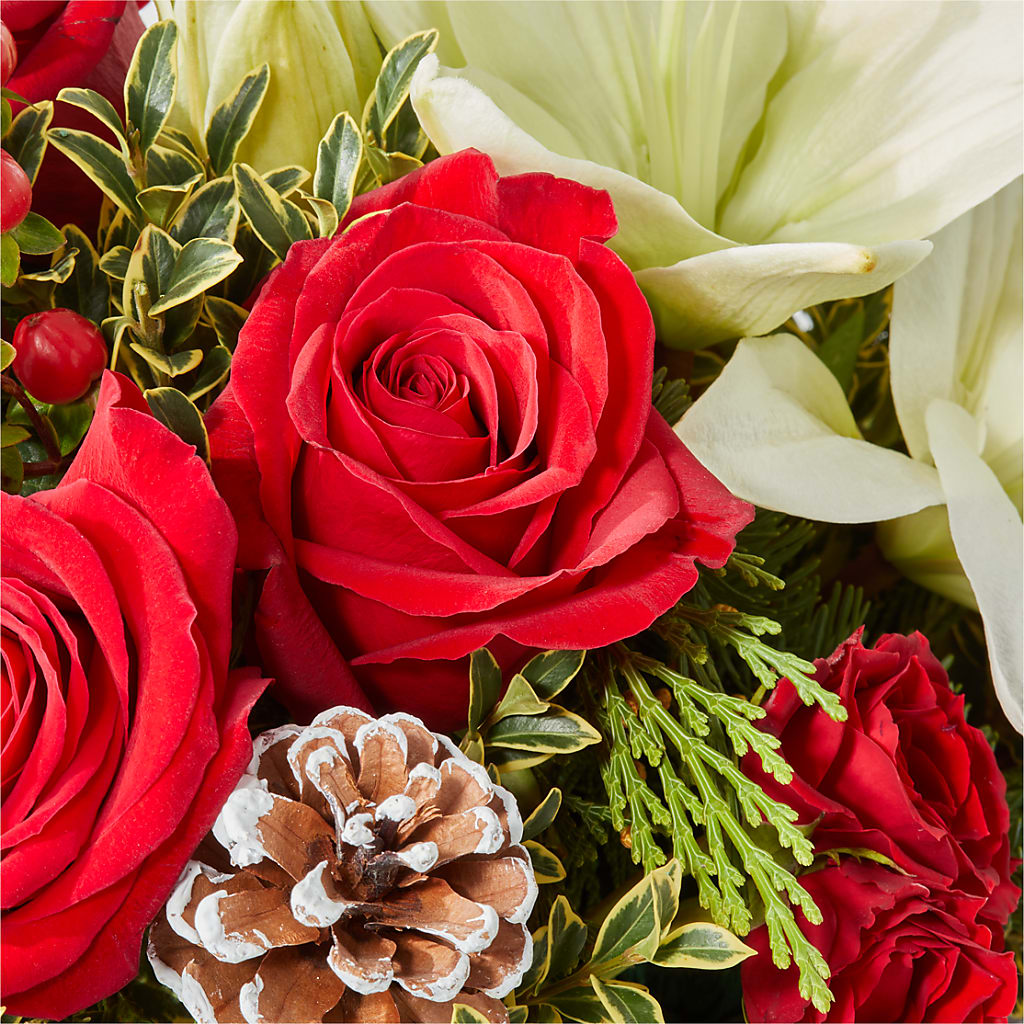 Snowy Wonderland Bouquet –  Joya Flowers, Central Islip NY