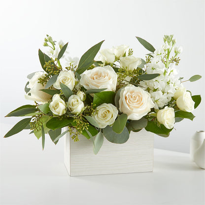 Fresh Linen Box Bouquet –  Joya Flowers, Central Islip NY