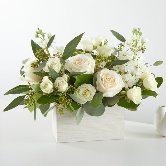 Fresh Linen Box Bouquet –  Joya Flowers, Central Islip NY