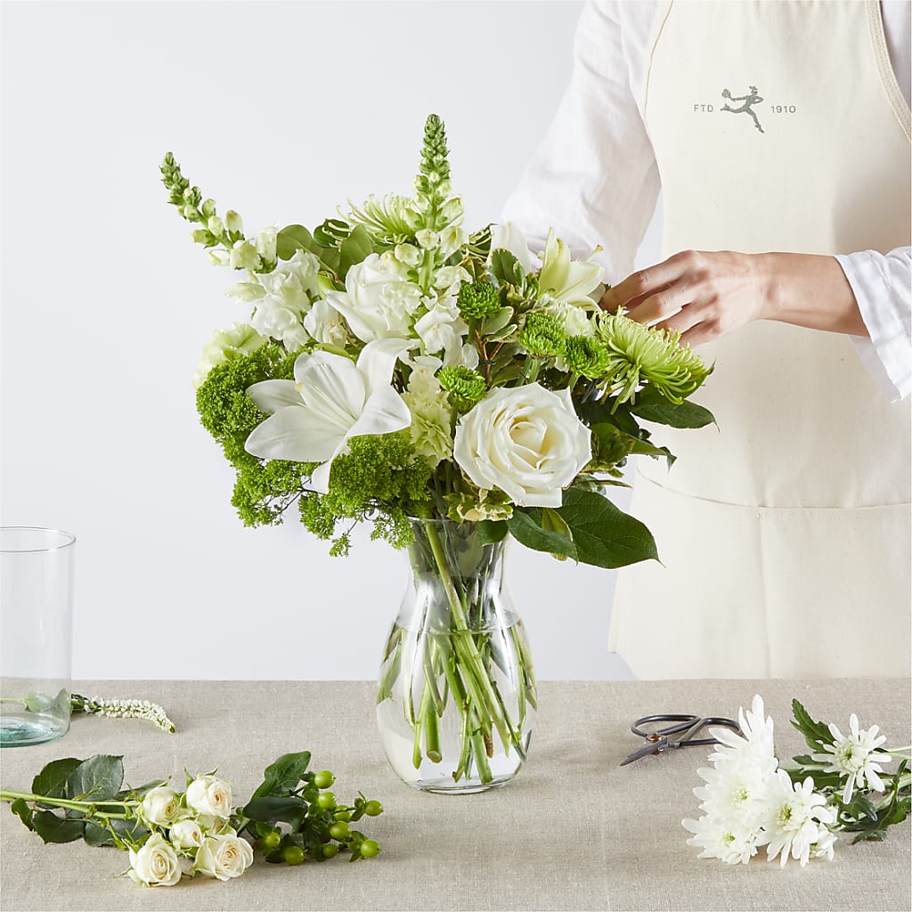 Irish Garden - A Florist Original –  Joya Flowers, Central Islip NY