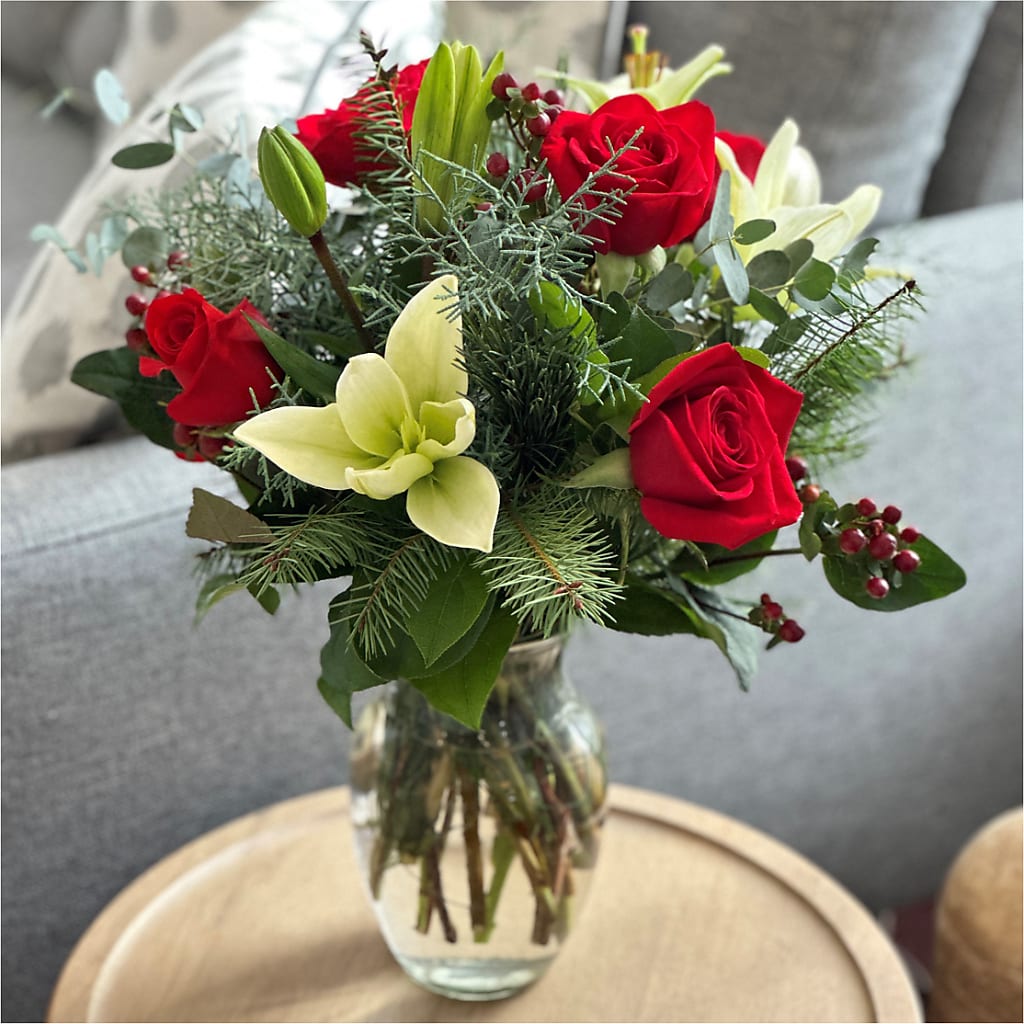 Glittering Lights Bouquet –  Joya Flowers, Central Islip NY
