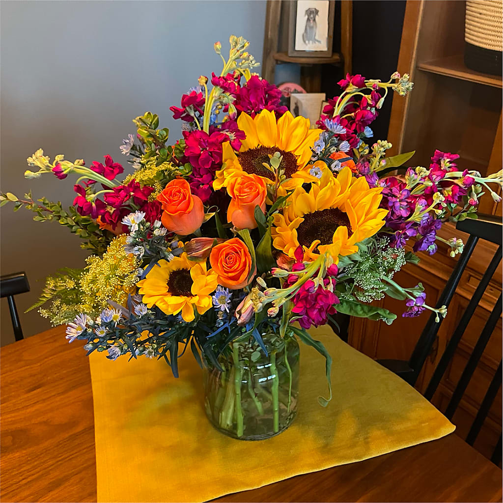 Rays of Life Bouquet –  Joya Flowers, Central Islip NY