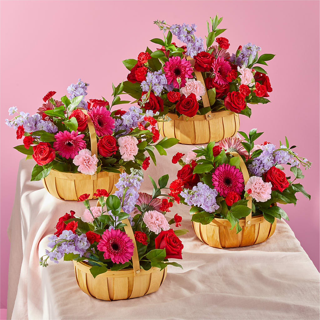 Pink Picnic Basket –  Joya Flowers, Central Islip NY