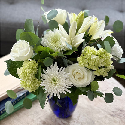 Snowy Dreams Bouquet –  Joya Flowers, Central Islip NY