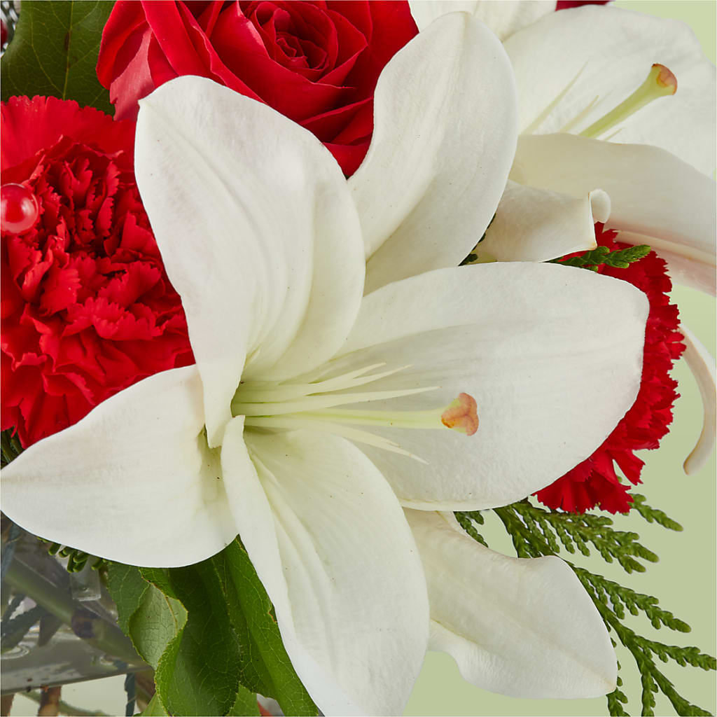 Glistening Icicles Bouquet –  Joya Flowers, Central Islip NY