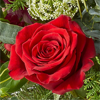 Cranberry Fizz Bouquet –  Joya Flowers, Central Islip NY