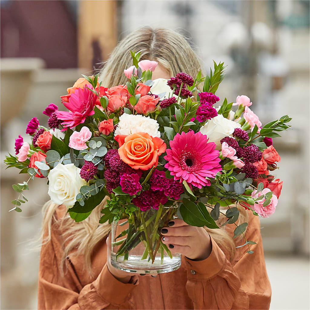 Smell the Roses Bouquet –  Joya Flowers, Central Islip NY